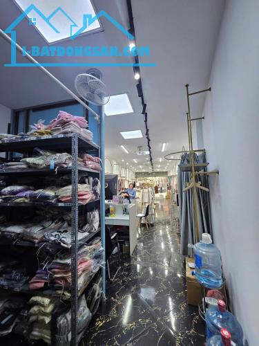 Bán tòa nhà nhà 7 Tầng 130M2 Kinh Doanh mặt phố Lê Trọng Tấn , Thanh Xuân. giá 32 Tỷ - 3