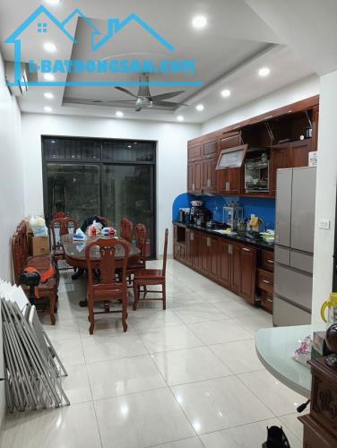 Bán gấp siêu phẩm nhà Nam Từ Liêm 40m2- 4 tầng – Ô tô đỗ cửa – giá chỉ 5 TỶ. - 1