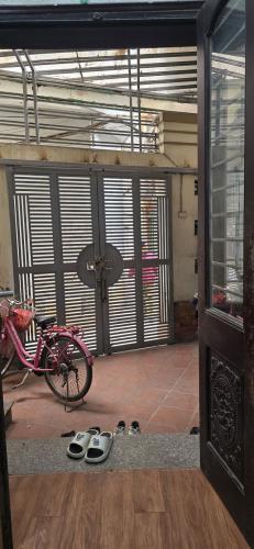 Hot nhà Nguyễn Trãi TX DT 71m2 MT:4m, Giá nhỉnh 9 tỷ, 4 tầng Full nội thất ngõ ô tô - 1