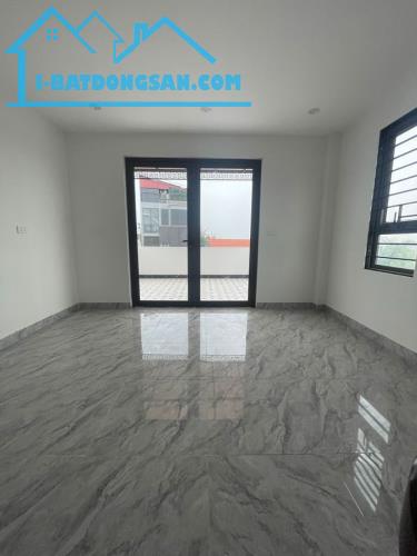 Bán nhà mặt ngõ Đàm Quang Trung 37m/44m 6T MT4.4m giá 9.25 tỷ lô góc thông ô tô, gara than - 3