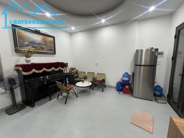 BÁN NHÀ ĐẸP 5 TẦNG FULL NỘI THẤT - VỊ TRÍ ĐẮC ĐỊA NGÕ THÔNG, KINH DOANH ĐẶNG VĂN NGỮ -
