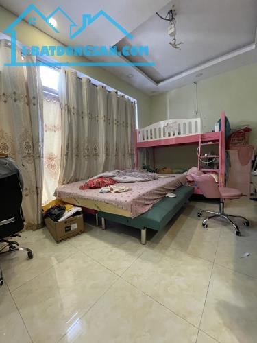 NHANH MỚI KỊP  TRẦN QUANG DIỆU 60M2 (6x10) HXH SỔ A4 KHÔNG LỖI PHONG THỦY  GẤP BÁN CHIA TS