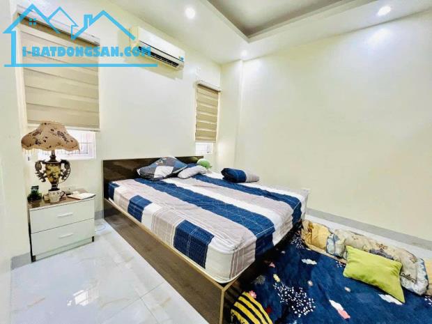 NHÀ ĐẸP HOÀNG MAI -PHÂN LÔ -Ô TÔ TRÁNH - GARA Ô TÔ - LÔ GÓC - KINH DOANH -VÀI BƯỚC RA PHỐ - 4