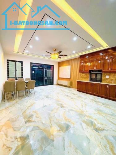 TÔI CẦN BÁN NHÀ  ĐỘI CẤN BA ĐÌNH 43M2 7 TẦNG THANG MÁY 8.5 TỶ FULL NỘI THẤT - 1