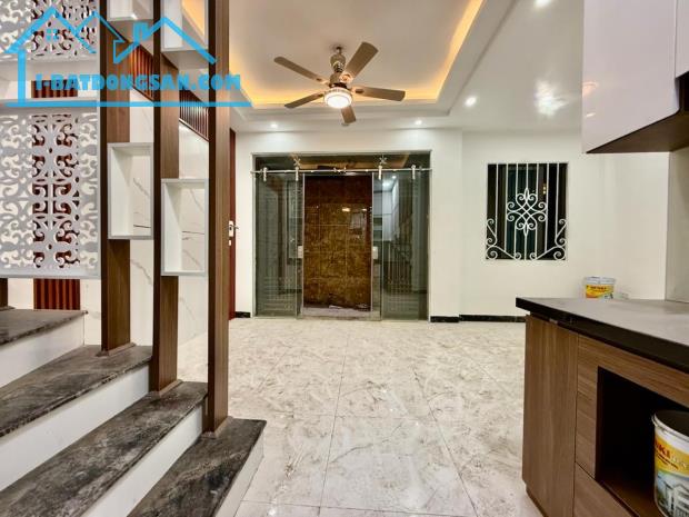 BÁN NHÀ HAI BÀ TRƯNG - 4 TẦNG-MT RỘNG 4M -NGÕ Ô TÔ -KHU VIP AN SINH -GIÁ CHỈ 5.5 TỶ - 4