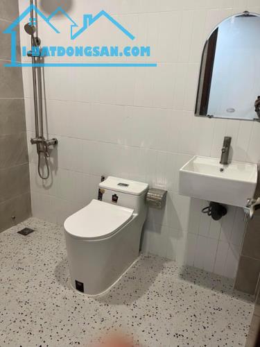 Nhà Đẹp 2 Lầu ,4Pn , Hẻm Xe Hơi Trần Xuân Soạn ,Quận 7 ,83m2 Nhĩnh 7 Tỷ(TL)