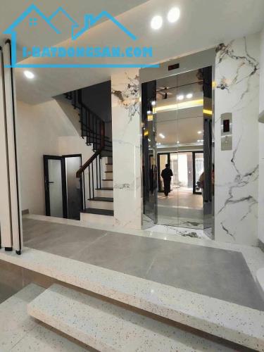 SIÊU PHẨM 52M*6 TẦNG ĐÀM QUANG TRUNG, LONG BIÊN - CÁCH PHỐ CHỈ 20M - THANG MÁY - GIÁ 10 TỶ