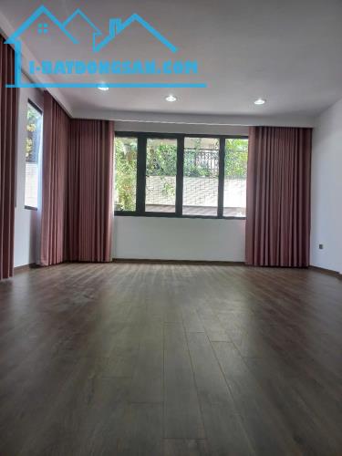 Nhà đẹp 6 tầng TM - lõi Ba Đình - ô tô vào nhà - nhỉnh 20 tỷ