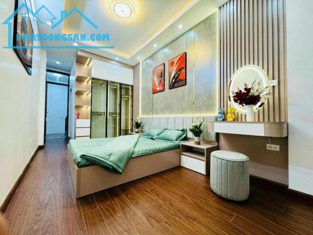 Bán nhà riêng chính chủ 6 tầng khu Nam Đồng DT 30m giá 7.5 tỷ