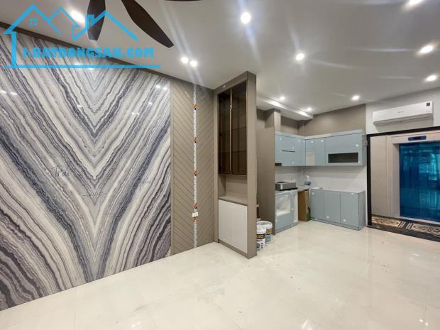 Bán nhà đẹp 53m2 tại Bồ Đề,trung tâm quận,thang máy,chủ tặng full nội thất - 4