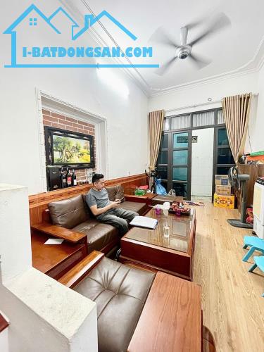 Bán nhà Dương Văn Bé - 3T x 36m2 - Gần Phố, nhà dân xây - 1