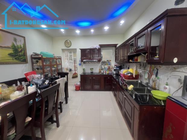 Bán Nhà Đẹp Đường Nhánh Bùi Tá Hán – Hầm Lửng 2 Lầu ST – Chỉ 18.2 Tỷ - 2