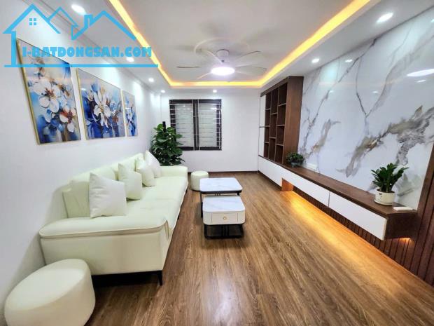 Nhà đẹp, sổ đẹp, ngõ rộng, thoáng đãng, tiện ích tại Bằng Liệt, Hoàng Mai, 38m2, 6 tầng, - 1
