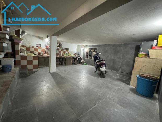 Hiếm. Bán nhà Nguyễn Trãi, Thanh Xuân. Ngã Tư Sở. 43m2 x 5 Tầng. MT 5.8m. Hơn 8 Tỷ. - 5