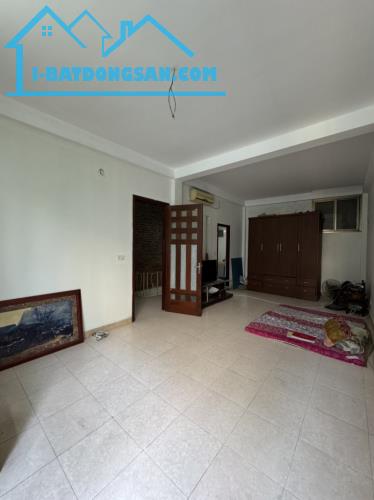 Hiếm. Bán nhà Nguyễn Trãi, Thanh Xuân. Ngã Tư Sở. 43m2 x 5 Tầng. MT 5.8m. Hơn 8 Tỷ. - 3
