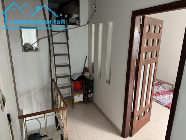 Hiếm. Bán nhà Nguyễn Trãi, Thanh Xuân. Ngã Tư Sở. 43m2 x 5 Tầng. MT 5.8m. Hơn 8 Tỷ.
