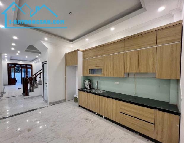 NHÀ PHỐ TRẠM - LONG BIÊN Ô TÔ TRÁNH NGÕ NÔNG - 2