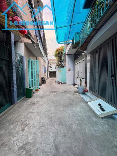 BÁN NHÀ 1/ BÌNH TÂN GẦN AEON TÂN PHÚ - 2 TẦNG - 44M2 CHỈ NHỈNH 3 TỶ - 4