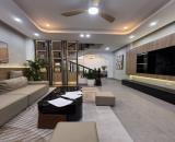 Bán nhà lô góc đường Nguyễn Khang, Cầu Giấy, 42m2. 5 tầng. MT 4,5m, Giá 9,9 tỷ