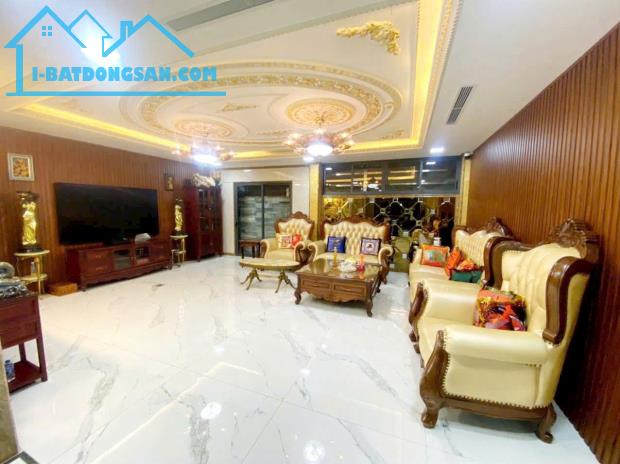 Biệt thự mỹ đình, 2 ô tô tránh, 2 thoáng trước sau
Diện tích 125m2, 6 tầng, mặt tiền 7.