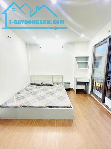Căn Nhà mới xây – Kính coong– Nguyễn Khoái– gần phố – Full công năng.  Diện tích: 30m²