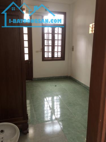 Cần cho thuê gấp nhà nguyên căn dtsd 120m2, Vạn phúc Hà đông, 4 tầng, có chỗ để ô tô - 5