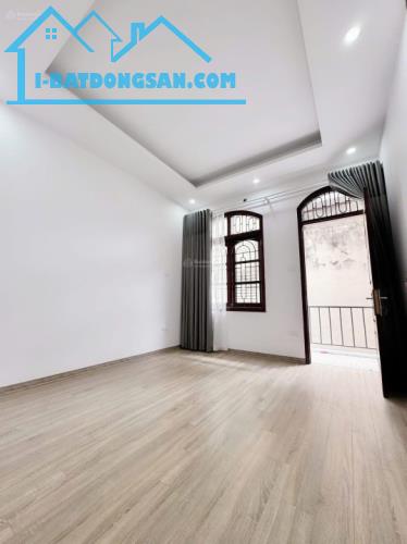 BÁN NHÀ ĐỊNH CÔNG THƯỢNG 48M2 x 4T 5PN Ô TÔ ĐỖ CỔNG FULL NỘI THẤT 9.X TỶ Nhà dân xây - 1