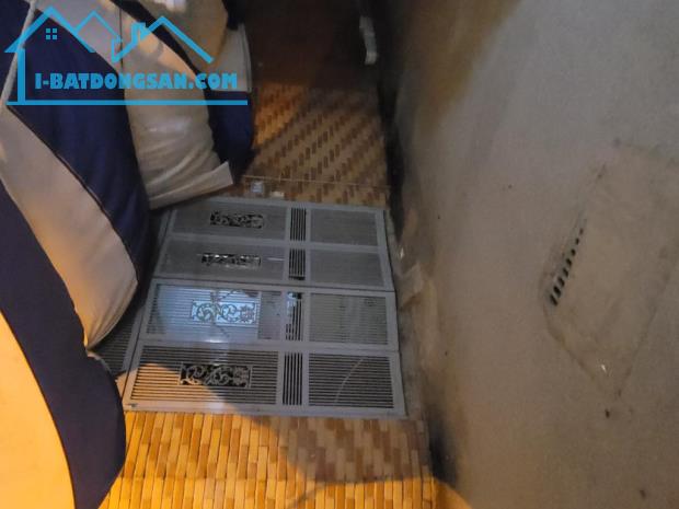 LÔ GÓC - NGÕ RỘNG THÔNG 234 HOÀNG QUỐC VIỆT - NHÀ ĐẸP Ở LUÔN - TẦM TIỀN DỄ BAY