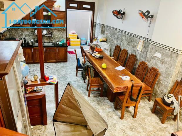 Bán nhà 5 tầng nội thất Gỗ cao cấp giá giảm sốc - 2