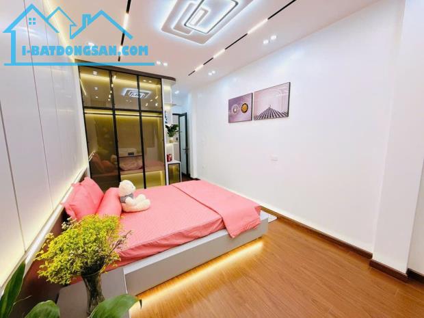 Nhà đẹp Bưởi - Lạc Long Quân 30m2 x 4 tầng - Ngõ nông, gần phố - Full nội thất.