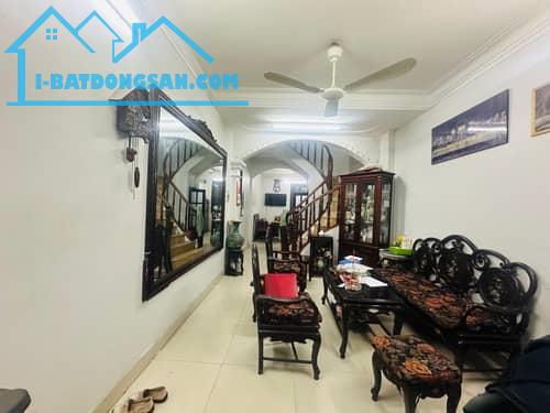 Chủ Nhà Tự Xây Cực Tâm Huyết, Phố Lê Thanh Nghị, Lô Góc 45m2 Chỉ Hơn 11 Tỷ - 1