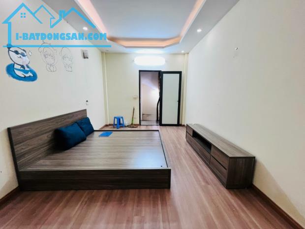 Bán nhà Mỹ Đình mới đẹp ô tô đỗ gần dt 35m 5t mt 3,8m giá 6,68 tỷ