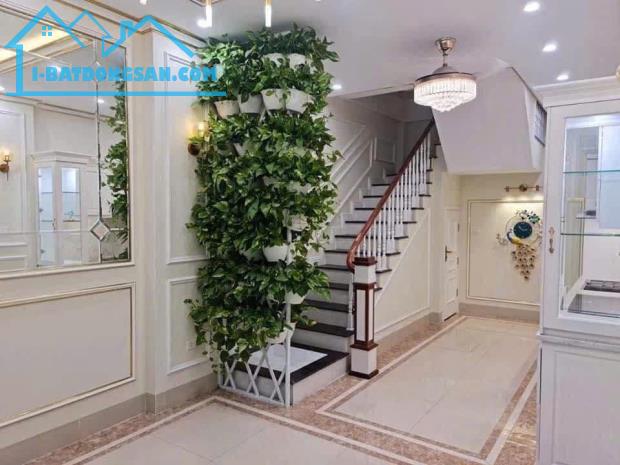 Bán gấp Lô Góc Ngọc Thụy 40m² , oto, kinh doanh, hàng xóm Khai Sơn, nhỉnh 7 tỷ