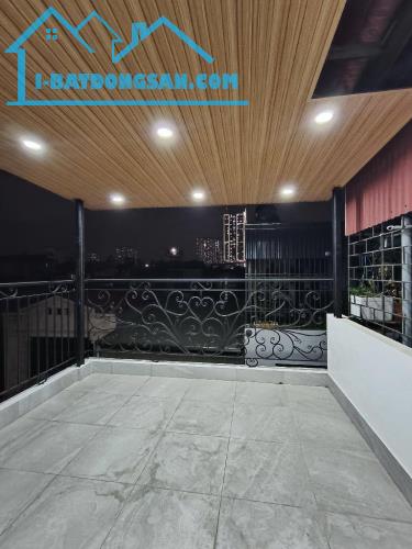 📣 Bán nhà Ngọc Thụy, Thang máy, 44m2 x 5 tầng, Dân xây, Gần chợ, Mipec, 8 tỷ 7 - 5