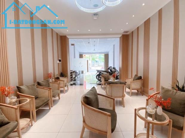 **Bán nhà mặt tiền** Tân Hải, P13, quận Tân Bình; (6*17) - khu nhà ga T3