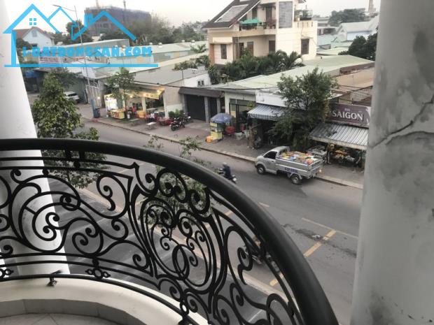 Bán nhà 3 Tầng MẶT TIỀN kinh doanh đa ngành nghề,giá chỉ bằng trong hẻm - 2