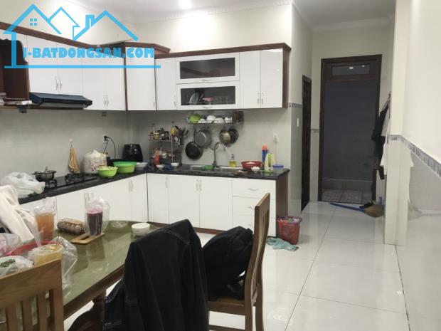 Bán nhà 3 Tầng MẶT TIỀN kinh doanh đa ngành nghề,giá chỉ bằng trong hẻm - 3