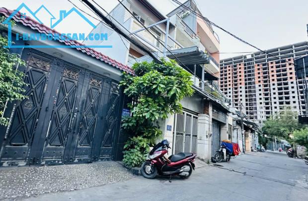 Nhà rộng 3 tầng, cầu vượt Lê Trọng Tấn, đường ô tô tránh, 6.2 tỷ - 5