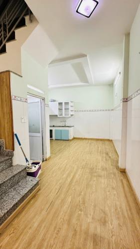 Nhà rộng 3 tầng, cầu vượt Lê Trọng Tấn, đường ô tô tránh, 6.2 tỷ - 3