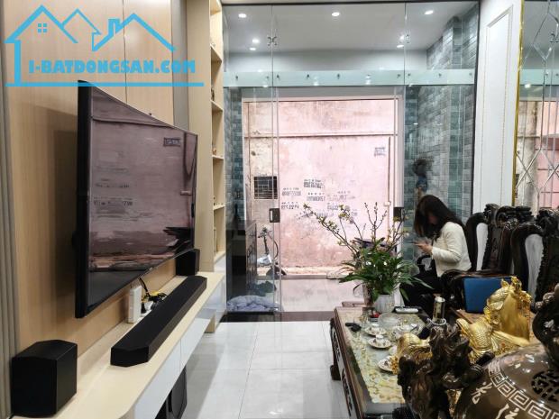 BÁN NHÀ Nguyên Hồng, 43mx4T, an sinh tốt, chỉ 10,9 tỷ. - 1