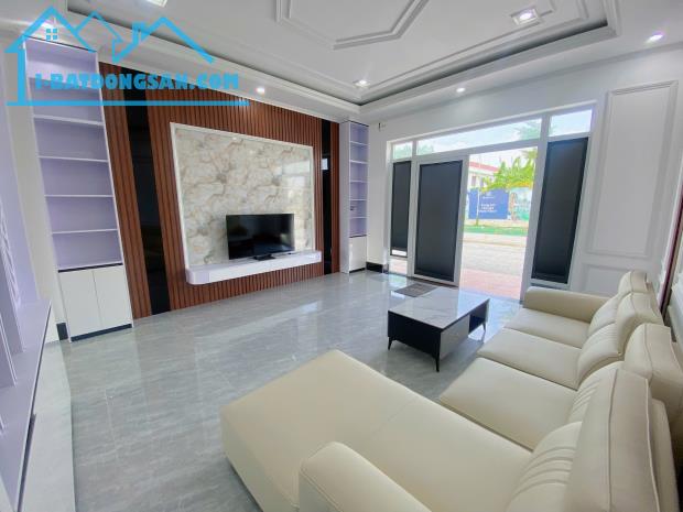 Nhà phố kinh doanh mặt tiền Quốc lộ 14 100m2 cách HCM chỉ 25 phút - 2
