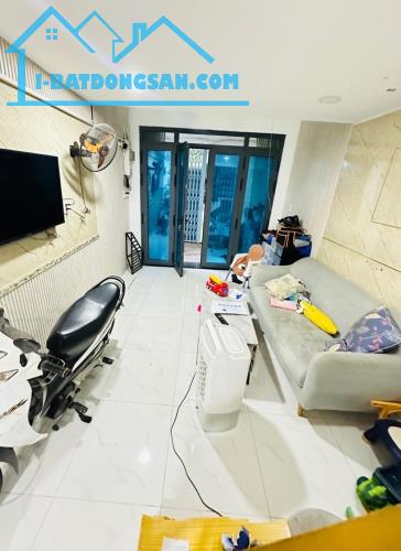 Nhà 3 TẦNG – NỘI THẤT CAO CẤP – khu AN NINH – chỉ 4.2 tỷ - 2
