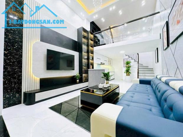 Bán nhà Đội Cấn, Ba Đình. DT 36m2 x 4 tầng , giá 7,56 tỷ gần hồ Đầm tròn, Giang Văn Minh - 1