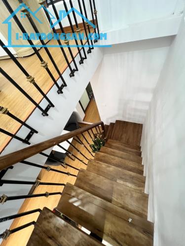 BÁN NHÀ TT 2 TẦNG, 80M2, PHỐ 8/3, QUYNH MAI, HAI BÀ TRƯNG - GIÁ CHỈ 2.9 TỶ - SỔ ĐỎ CHÍNH - 2