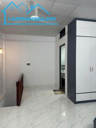 Cho thuê nhà ngõ phố Trương Định Hoàng Mai 30m x 2.5 tầng, giá 8tr/tháng - 2