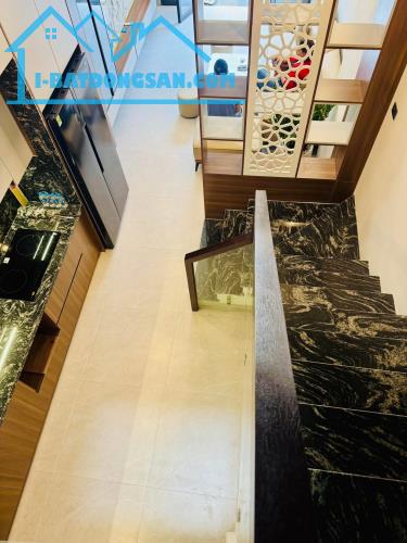NHÀ MỚI ĐÓN TẾT CỔ LINH BÁT KHỐI 35m2 x 5T 30M RA ÔTÔ TRÁNH. GIÁ ĐẸP HIẾM 6,5TỶ - 1
