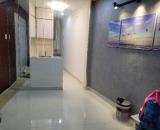 Bán nhà hẻm, đường Hưng Phú, 23m2, trệt, 1 lầu, nhà mới sửa chữa rất xinh. Chỉ 2.55 tỷ