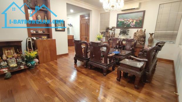 Bán Siêu Biệt Thự,Góc 3 Mặt Tiền,Nguyễn Thành Ý,Phường Đa Kao,Quận 1 - 138 Tỷ - 3