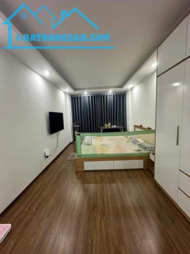 SIÊU PHẨM NHÀ ĐẸP - KIM GIANG HOÀNG MAI- NGÕ THẲNG TẮP - 30 RA MẶT PHỐ - 1