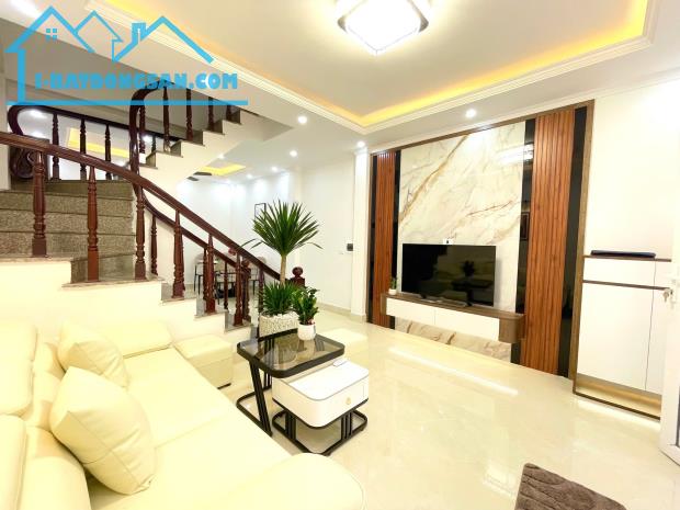 TUYỆT TÁC CÓ 1 0 2 KIM GIANG NHÀ ĐẸP DÂN XÂY 35M2-4 TẦNG, FULL ĐỒ, SÁT KĐT CHỈ 6.8 TỶ - 4
